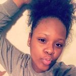 Janelle Lyons - @damonique.lyons.3 - Instagram
