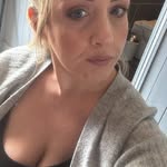 Janine Roberts - @missjanineroberts - Instagram