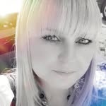 Janine Russell - @jan1ne1982 - Instagram