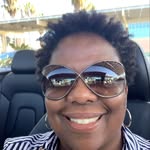 Janet Cormier - @jclivingthelifee - Instagram