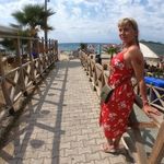 Janet DeYoung - @deyoung7108 - Instagram