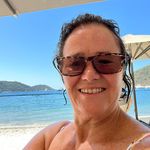Janet Fallon - @janetskydiva - Instagram