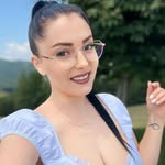 @janetflora111 - Instagram