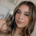 janet - @janetleanos_ - Instagram