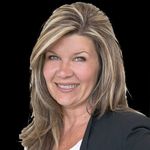 Janet Moreira - @gettingyoumoved - Instagram