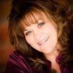 Janet Lynn Steffen - @crackleberry_boutique - Instagram