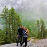 Janette and Ryan - @2packsandourdog - Instagram