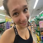 Jane Tóth - @definetlynotjane - Instagram