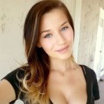 Janette Woods - @jules_81 - Instagram