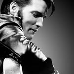 Janet Stubbs - @elvisinblackleather - Instagram