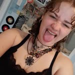 Janie Carrier - @janie_.25 - Instagram