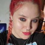 Janie Sumner - @gr33dykitsune - Instagram