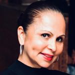 Janie Luna - @janieneimanmarcus - Instagram