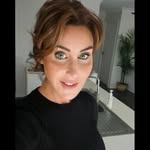 Janine Burns - Summers - @j9_pommy - Instagram