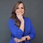 Janine Costa - Seguro de Vida com Benefícios em vida - @janinecosta.finances - Instagram