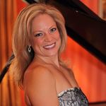 Janine Knox De Nigris - @jkdpiano - Instagram
