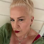 Jaye Lilly - @janinemeade - Instagram