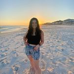 Jenna Hurst - @jenrose.8 - Instagram