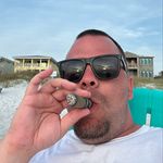 Jared Blackburn - @dos_mijos35 - Instagram