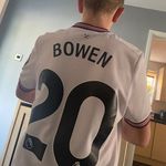 Joe Dickenson IRONS - @jarrod.bowen.20 - Instagram
