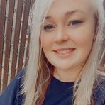 Jasmin Bell - Facebook