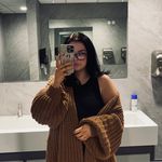 @_jasminelyons - Instagram