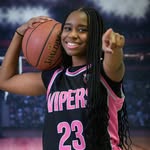 Jasmine Solomon - @jasmine.hoops - Instagram