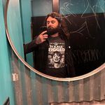 Jason Moses - @pinkrosesmoses - Instagram