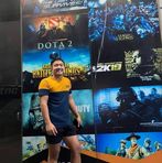 Jay Tom - Facebook