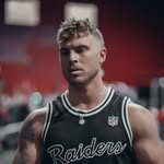 Jayden Sims travel and fashion - @thejaydensims - Instagram