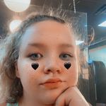 Jayne Crews - @theairbods - Instagram