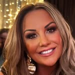 Rebecca-Jayne Meadows - @becmeads85 - Instagram