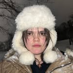 jane schmidt - @levitatingjane - Instagram
