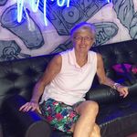 Jean Deal - @jeannie_deal - Instagram