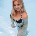 Jeanie - @jeanieraysse - Instagram
