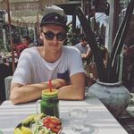 Jed Young - @jedlenyoung - Instagram