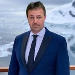 Jeffrey Archer - @anthony.korsah.7509 - Instagram