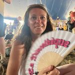 Jenna Bainbridge - @jenna.beeee - Instagram