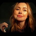 Jenna Bainbridge - @jenbainbridge7 - Instagram