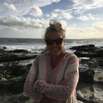 Jen Tucker - @jen.at.the.bay - Instagram