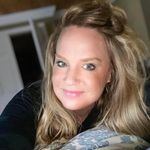 Jennifer Beach - @jbeach79 - Instagram