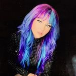 Jennifer Benson - @jenniferbenson_ignescent - Instagram