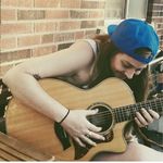 Jenn Lyons Music - @jennlyons.music - Instagram