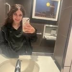 Jenna Ashton - @ridgeroaddogwalkers - Instagram