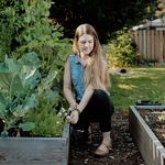 Jenna B. Beakes - @jennabeebeakes - Instagram