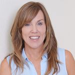 Jenna Deal - @coastlinerealtor - Instagram