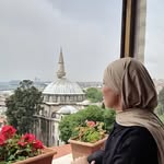 Une maman qui gère maison, cuisine & business - @jennali_mom - Instagram