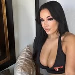Jenna McClain - @jennaohfinnaa - Instagram