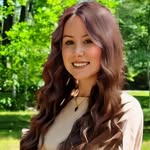 Jenni Taylor - @thenauticalagent - Instagram