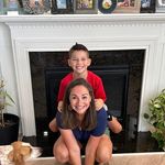 Jennifer Guild - @mygoldshoes - Instagram